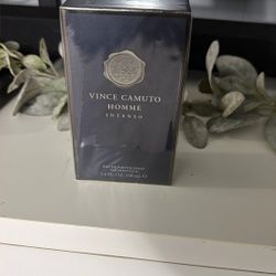 Vince Camuto