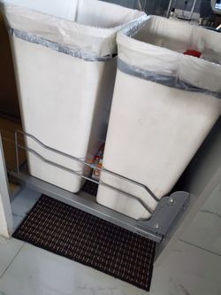 Double Undermount Kitchen Cabinet Pullout Waste Container Soft Close