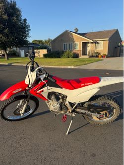2016 CRF125F