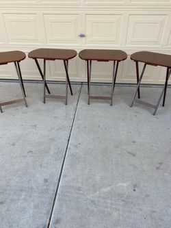 Set folding tables with stand