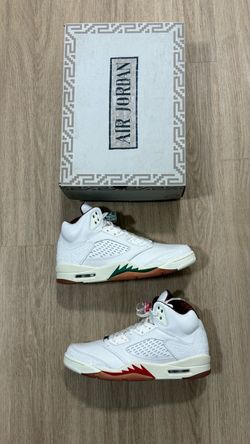 New dead stock Jordan 5 size 10