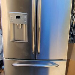 GE PROFILE FRENCH DOOR STAINLESS STEEL WORKING PERFECT EVERYTHING ICE MAKER AND WATER DISPENSER 
