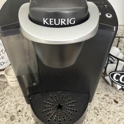Keurig Coffee Maker Works Like New