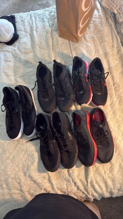 5 pairs of men’s sneakers size 13