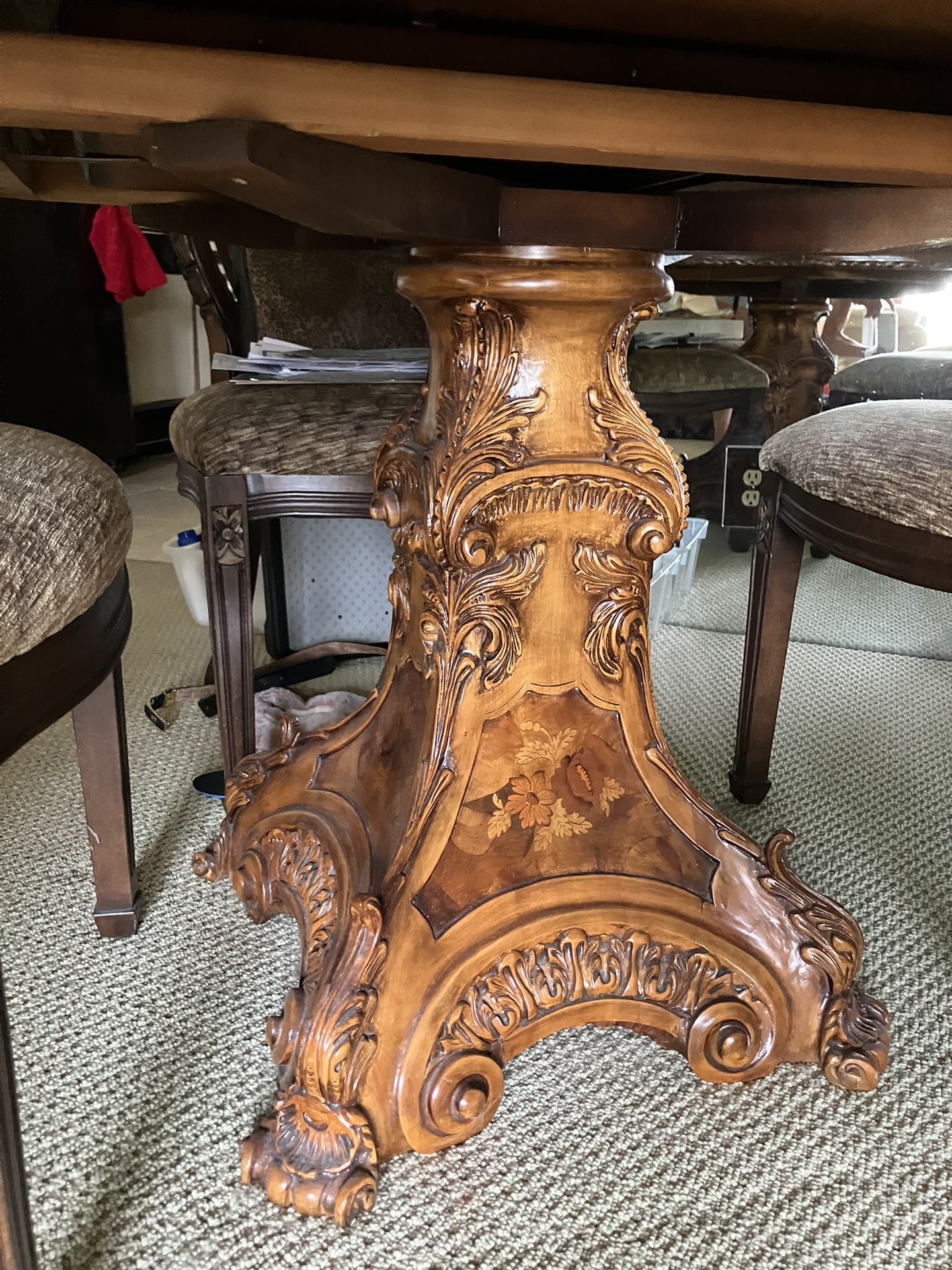 RARE CUSTOM MADE, ONE OF S KIND, ABSOLUTELY STUNNING AND EXQUISITE EXPANDABLE DINING ROOM TABLE