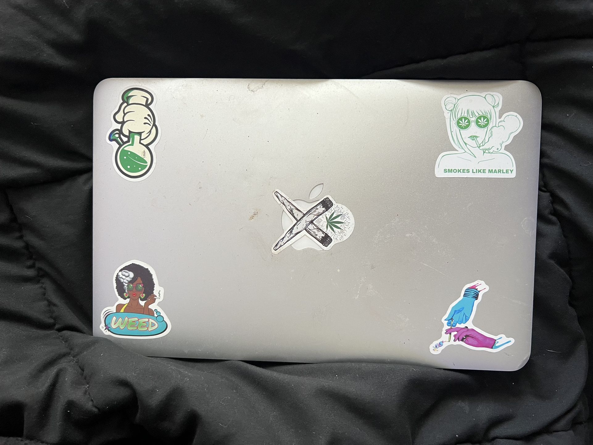 MacBook