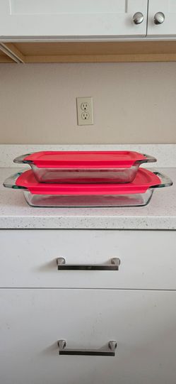 TWO. GLASS PYREX. CASSEROLE DISHES. with LIDS