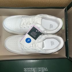 Size 7 Women’s shoes 