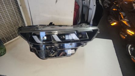 2024-2025 FORD MUSTANG RH HEADLIGHT
