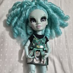 Rainbow High Shadow Berrie Blue Fashion Doll 