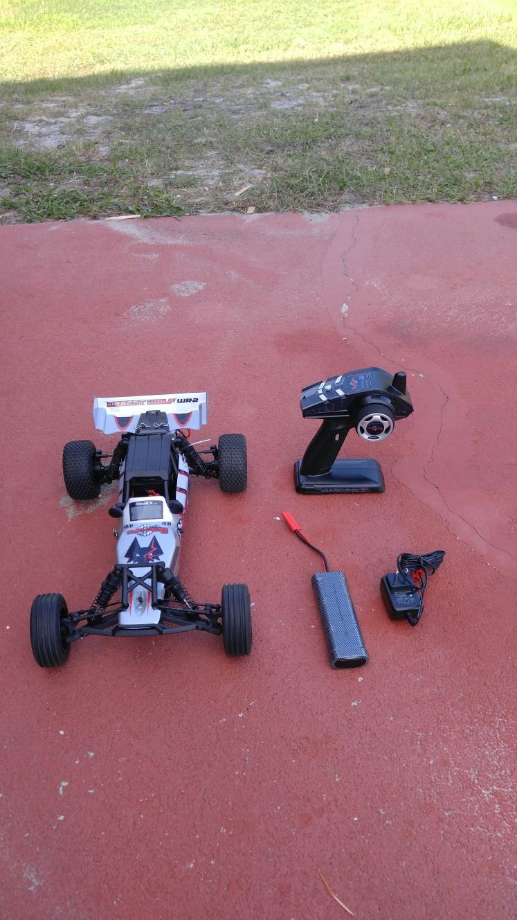 Desert wolf wr2 RC car battery operated