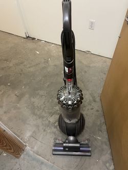 Dyson Vacuum 