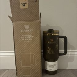 40 Oz Brown and Gold Spider-Man Stanley Cup