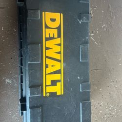 DeWalt Saw 
