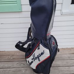 Ben Hogan Players Staff Bag with 5 Golf Clubs and A Callaway Tool/Wrench 