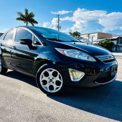 2012 Ford Fiesta 