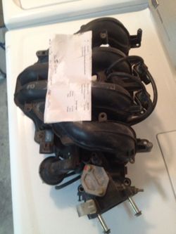 2003-2008 mazda 6 intake manifold 2.5l
