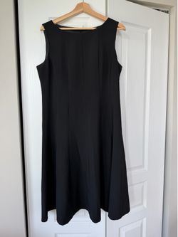 Black Label by Even Picone- Elegant sleeveless black dress- Size 12