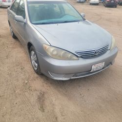 2005 TOYOTA CAMARY LE 