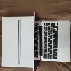 Mac Book Pro  13.3 Inch