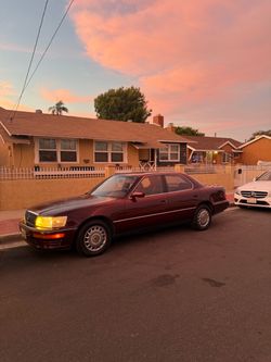 1990 Lexus LS 400