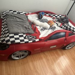 Kids Corvette Bed Great Condition FREE 