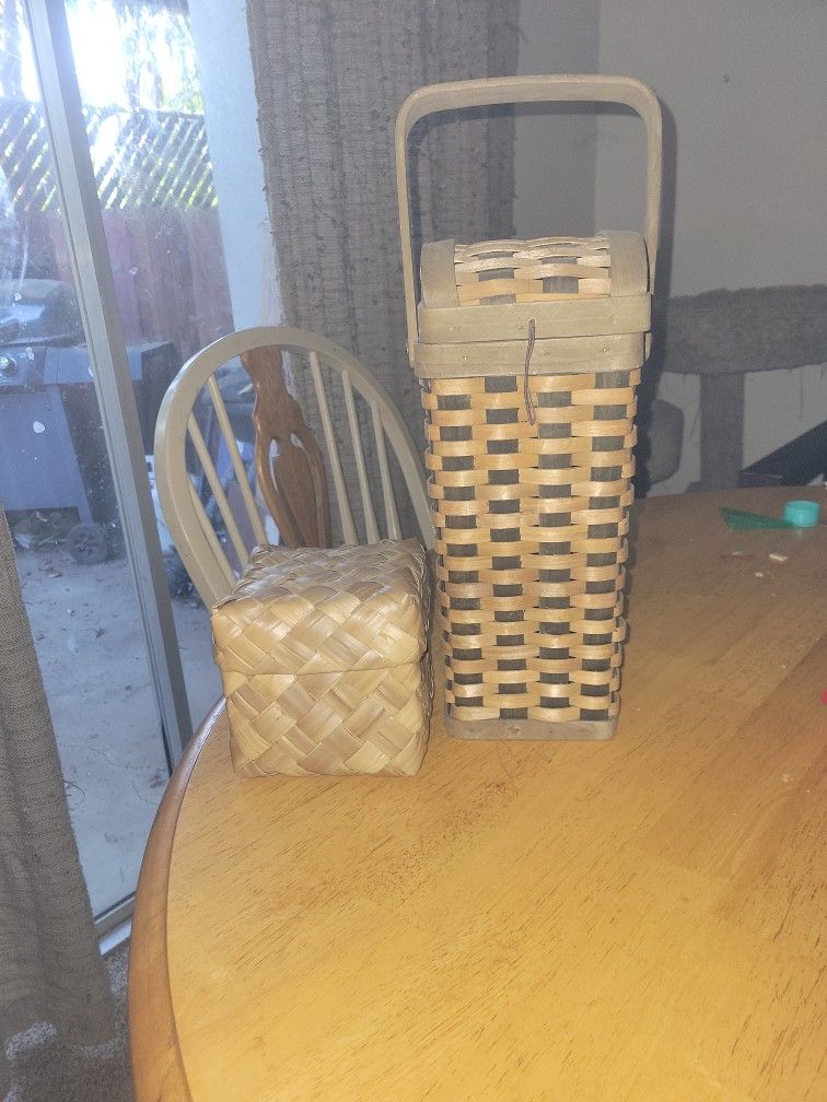 Small & Medium Wicker Decorations/Storage Containers