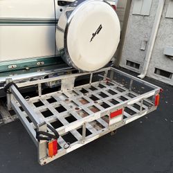 Hitch Cargo 