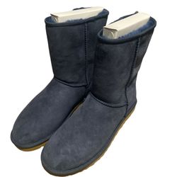 UGG AUTRALIA CLASSIC SHORT  BOOT WOMEN'S SIZE 11 COLOR NAVY