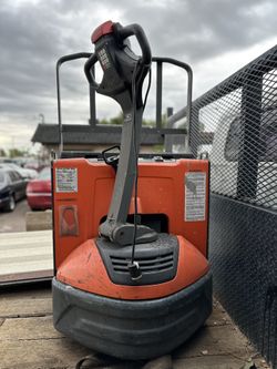 Toyota Electric Lift