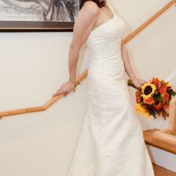 PRICE REDUCED!! Unique Single Shoulder Mathew Christopher Wedding Gown Sz 10