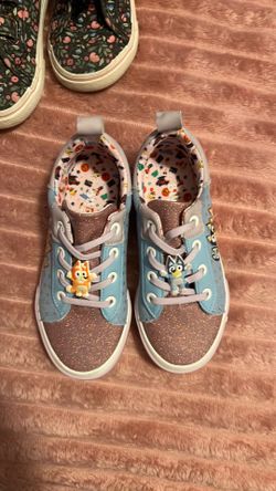 Youth Shoes Size 13