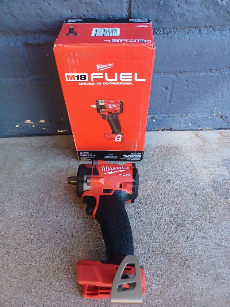 IMPACT WRENCH 1/2" MILWAUKEE TOOL ONLY 