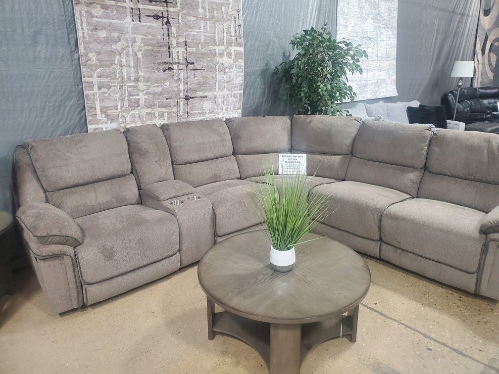 Grayish Brown Fabric Manual Sectional (New)