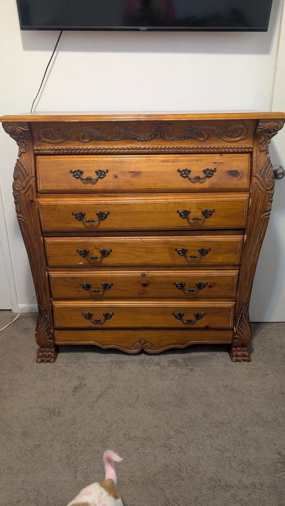 Beautiful Solid Oak Wood Dresser And Two End Tables