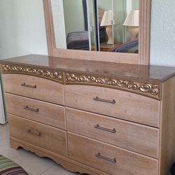 6 Drawer Dresser With Mirror 