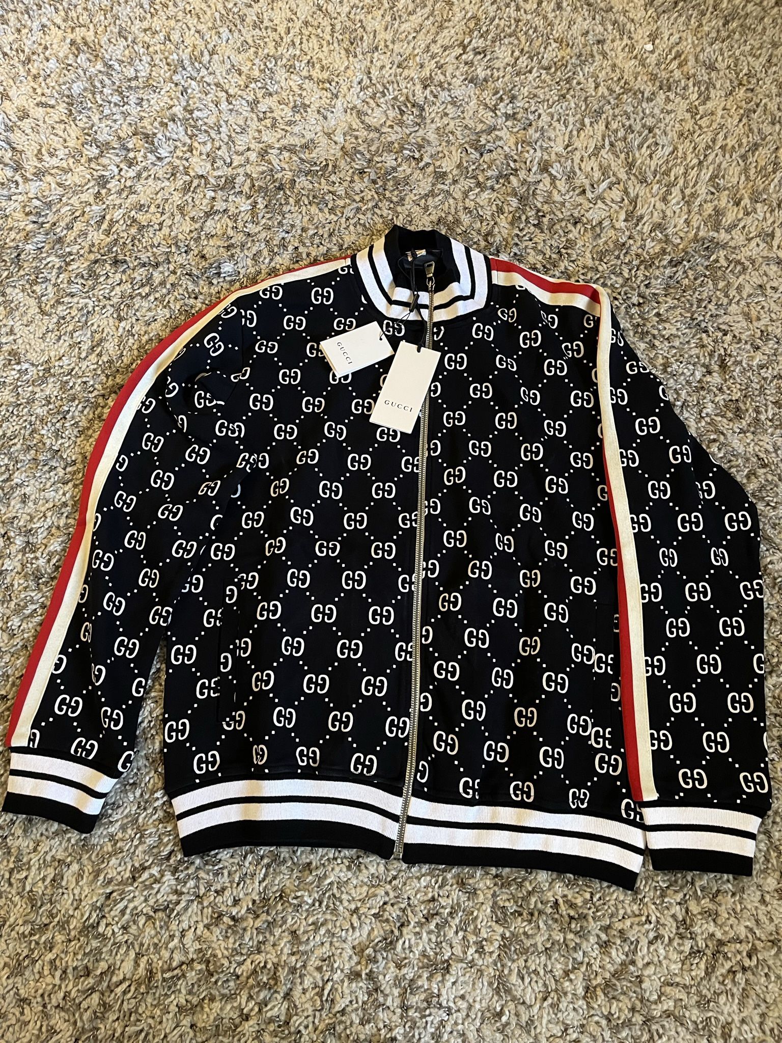 Gucci tracksuit for Sale in Little Rock, AR - OfferUp