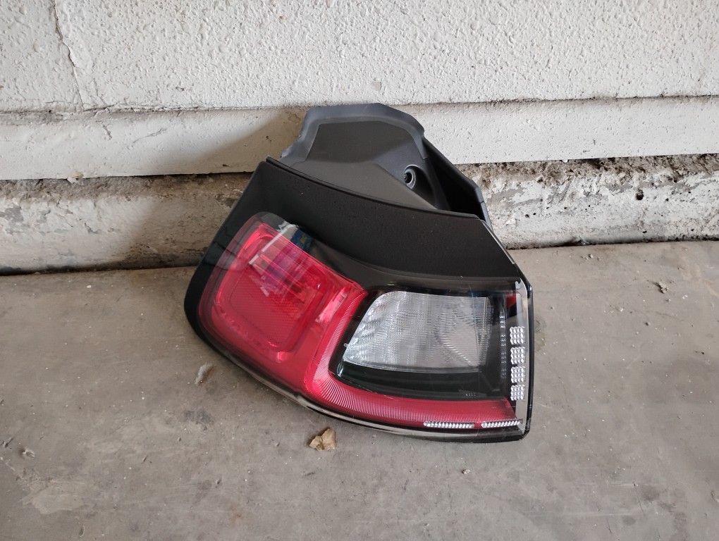 Part 2022-24 Jeep Cherokee OEM