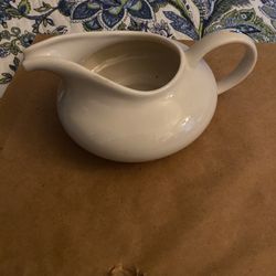 Franciscan PLATINUM IVORY (IVORY/PLATINUM) Gravy Boat 3