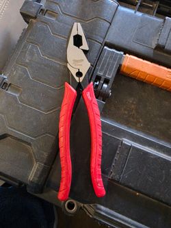 Lineman pliers