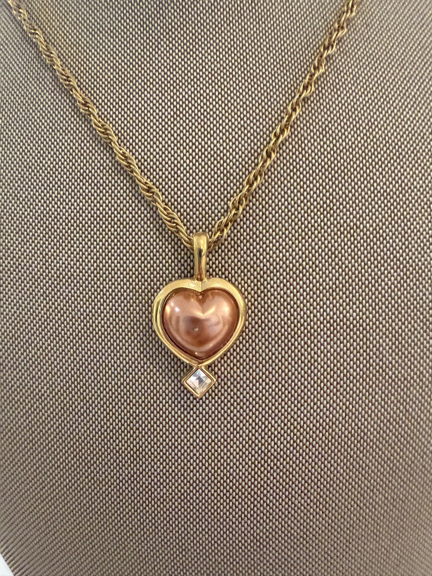 Gold tone Heart light pink Pendant Necklace