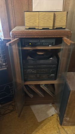 Stereo with record player