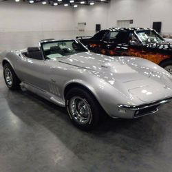 1969 Resto Mod Corvette. 