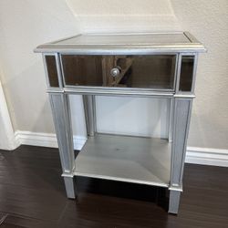 Hayworth Mirrored Silver Nightstands 