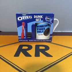 Frankford Oreo Dunk Set With Tongs and Cookies (New)