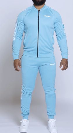 Baby blue sweatsuit size Medium