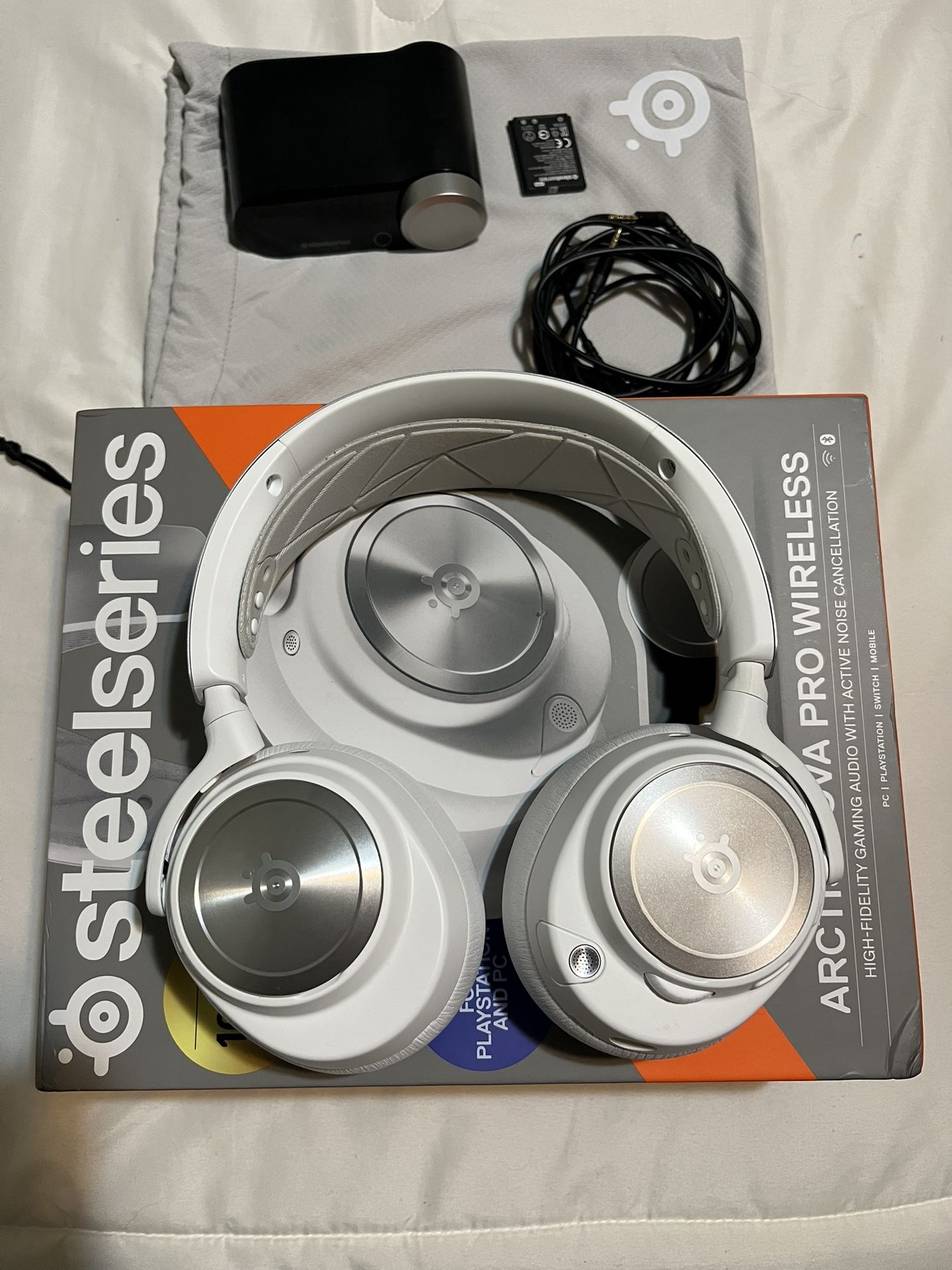 Steelseries Arctis Nova Pro Wireless Headphones