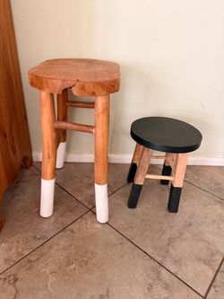 Set of 2 Wooden Stools