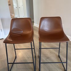 Set of 2 Modern Leather Counter Stools