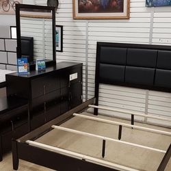 New King or Queen 4 piece Bedroom set